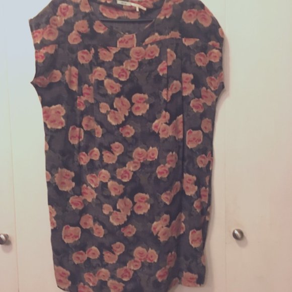 URBAN OUTFITTERS Kimchi Blue silk tunic
